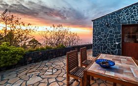 sunset&stars stone house